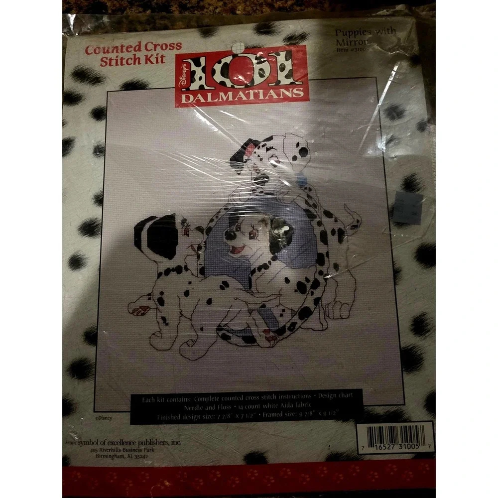 Disney 101 Dalmatians Puppies with Mirror Counted Cross Stitch Kit 31005 NEW